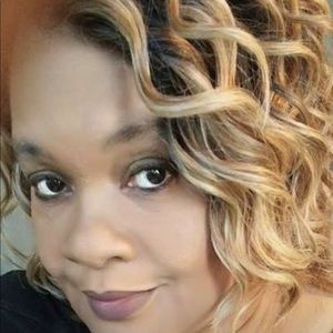 Meet your Posher, Lashunda